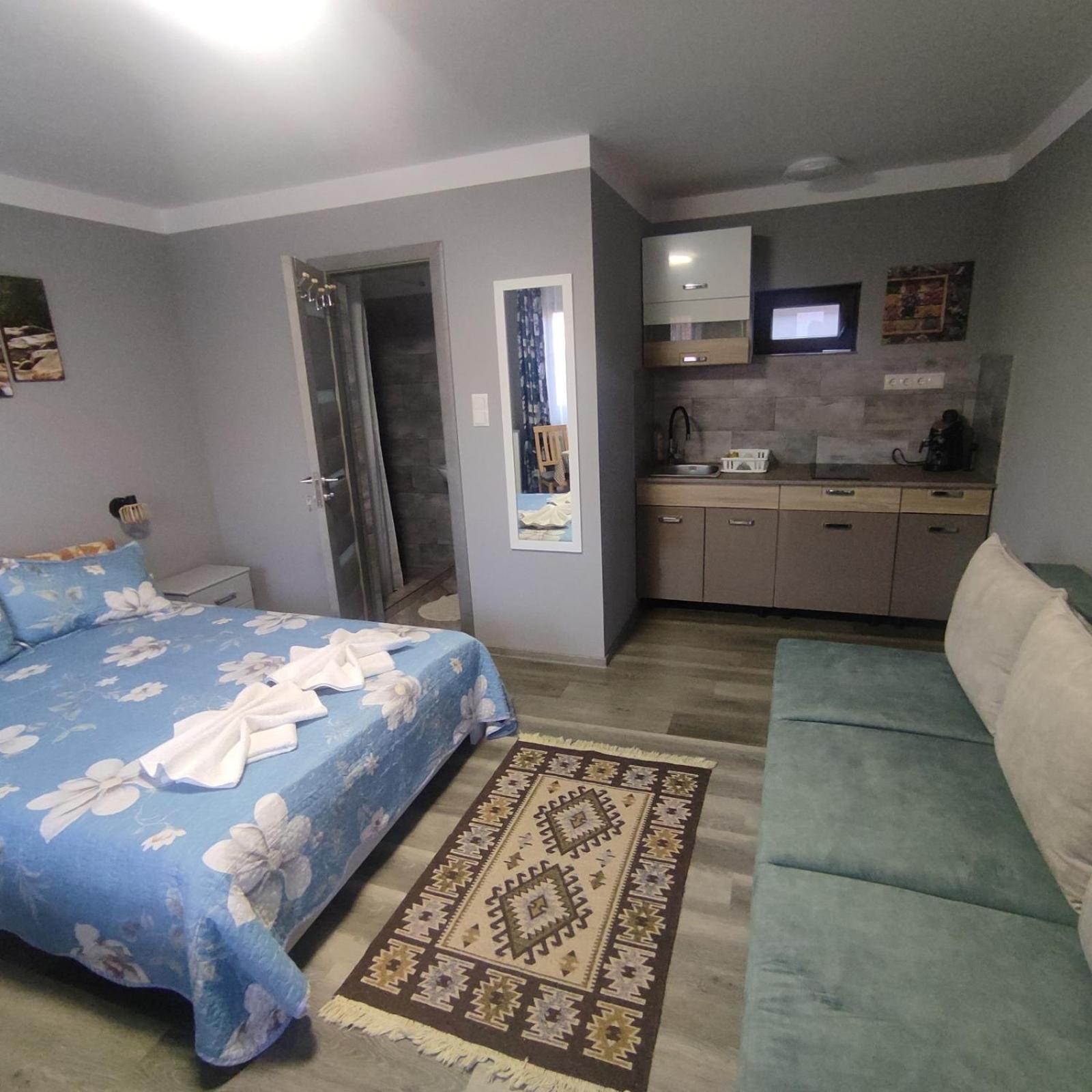 Kovacs Guesthouse Praid Eksteriør bilde