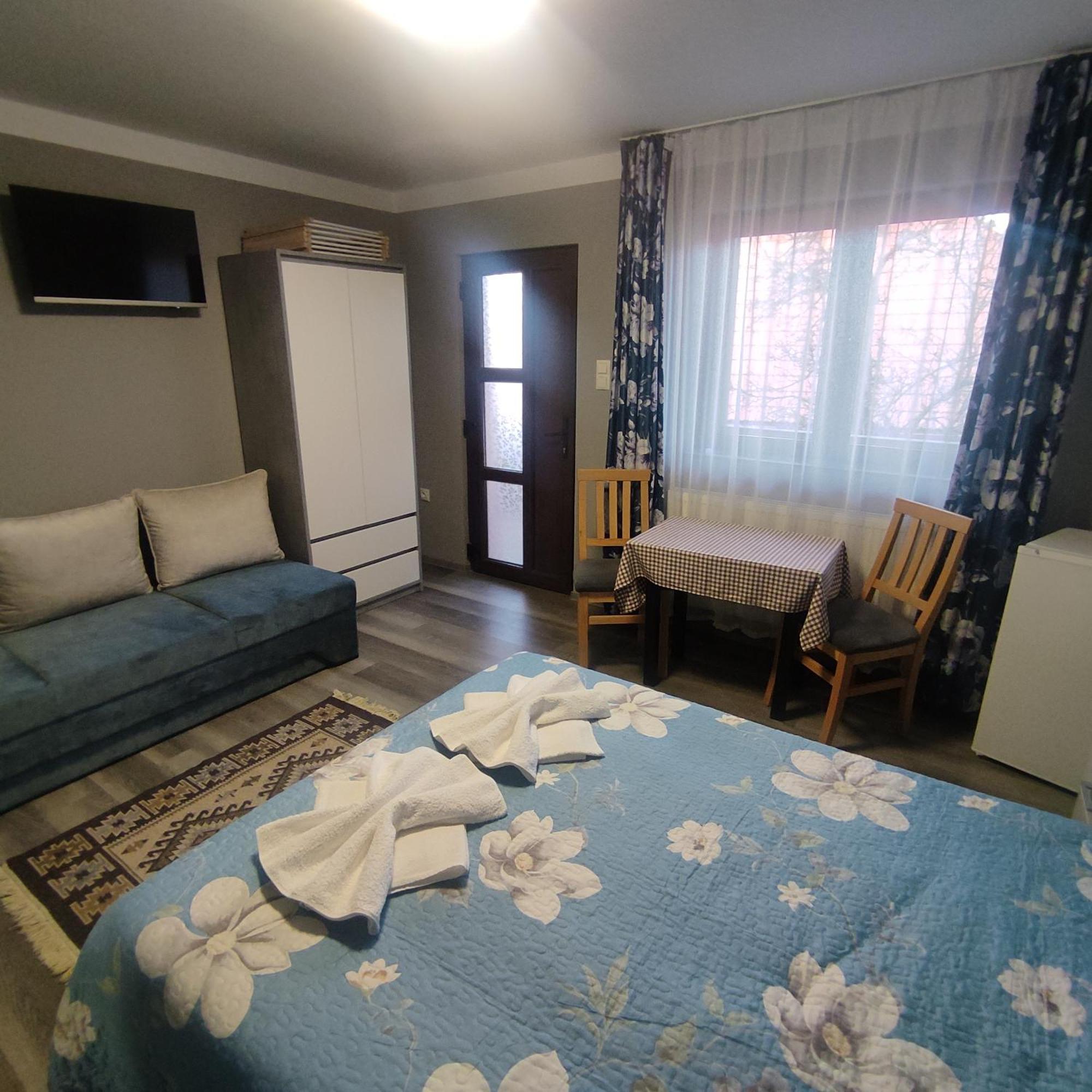 Kovacs Guesthouse Praid Eksteriør bilde