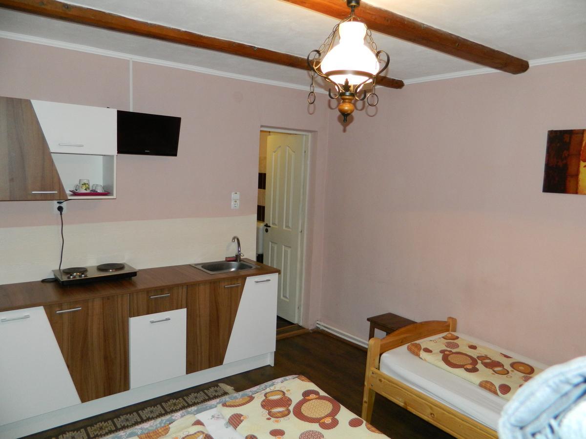 Kovacs Guesthouse Praid Eksteriør bilde