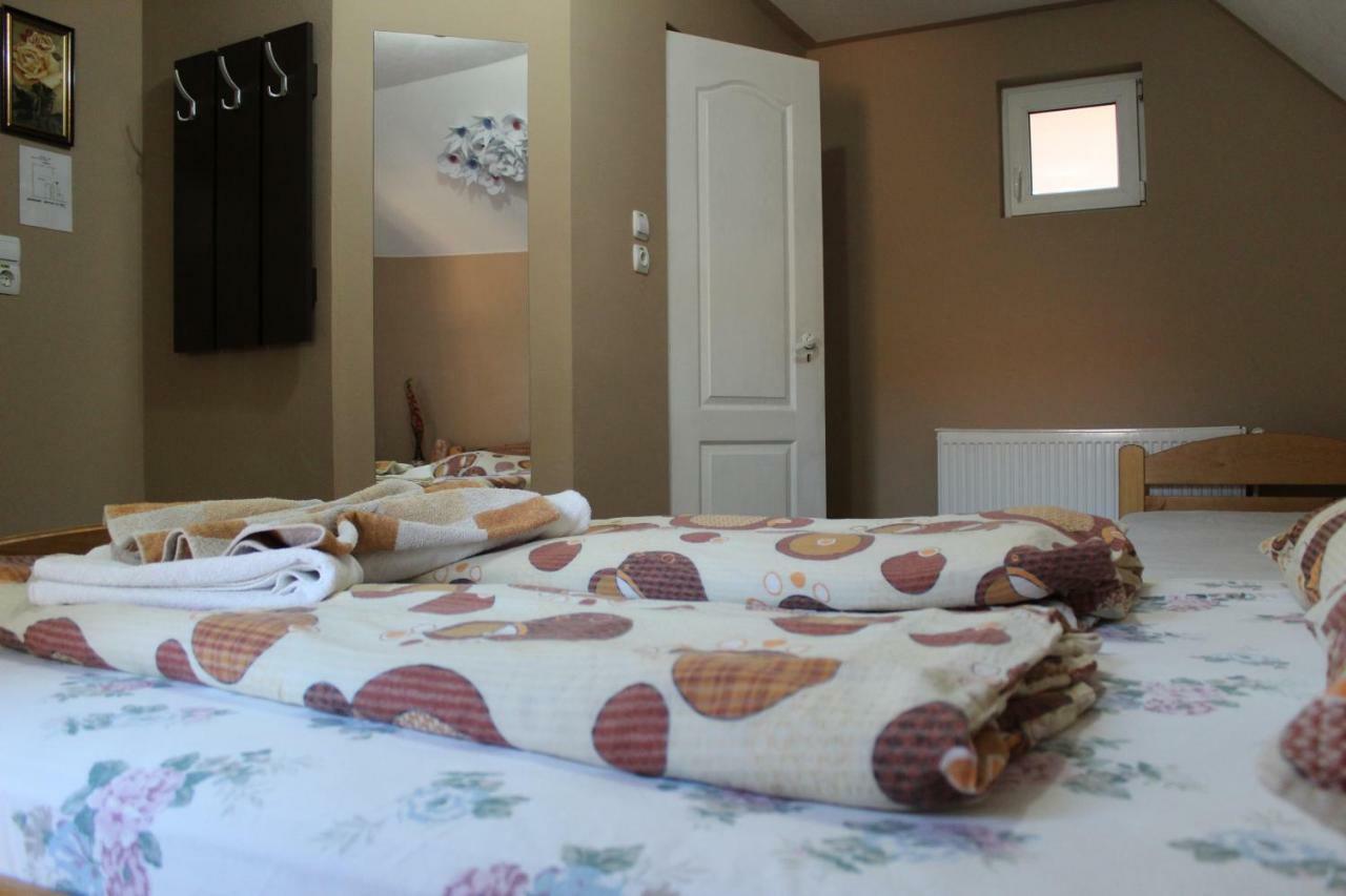 Kovacs Guesthouse Praid Eksteriør bilde