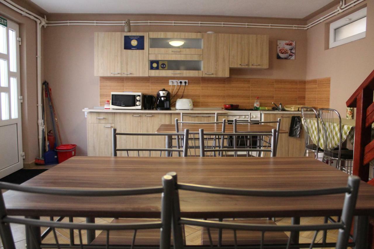 Kovacs Guesthouse Praid Eksteriør bilde